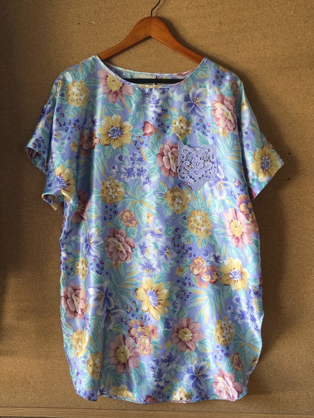 Vtg California Dynasty Satin Floral Sleep Shirt Lace Pocket Pastel Oversized XL